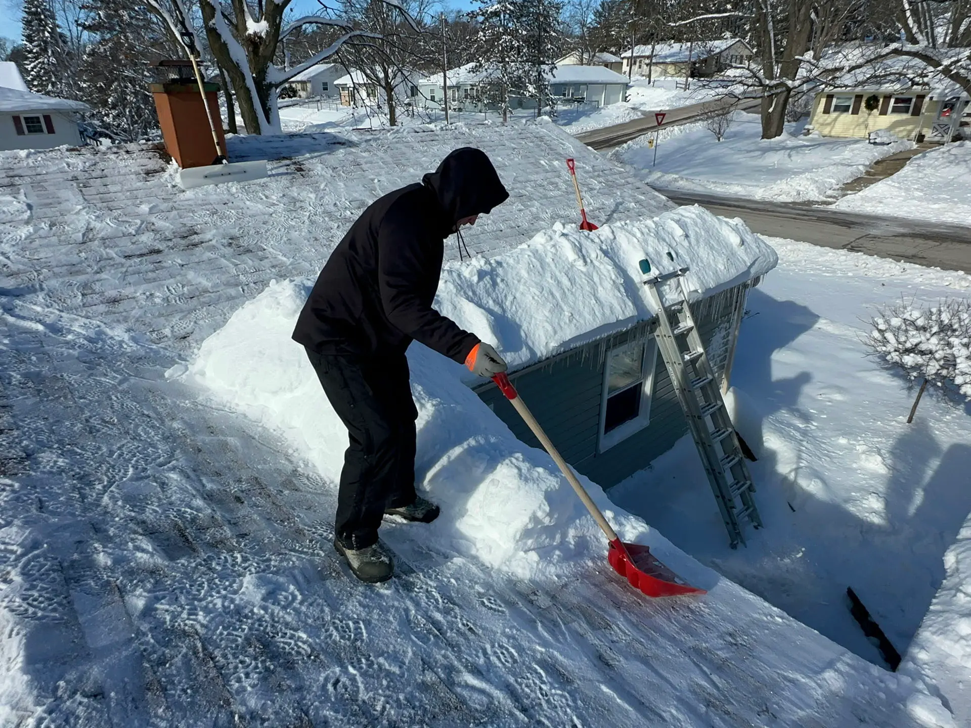 Roof snow removal