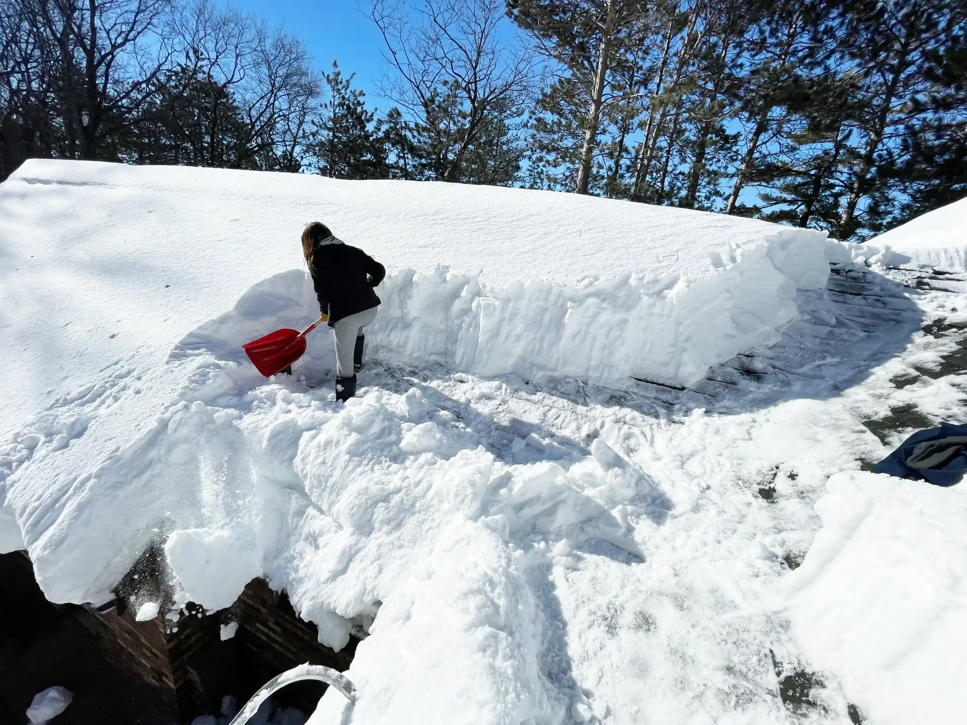 AK roof snow removal