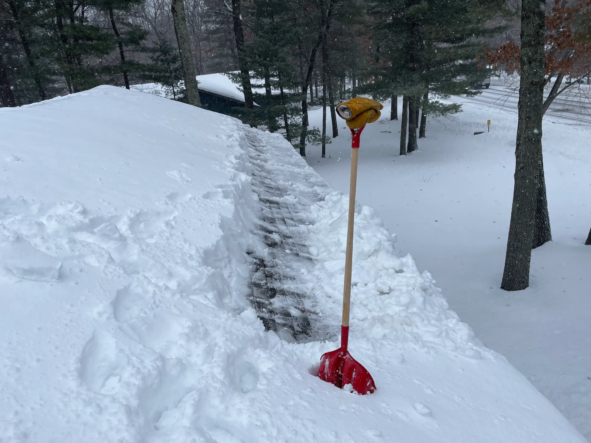 California roof snow removal