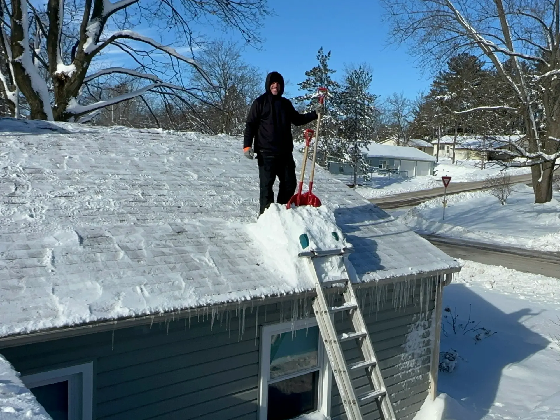 Idaho roof snow removal