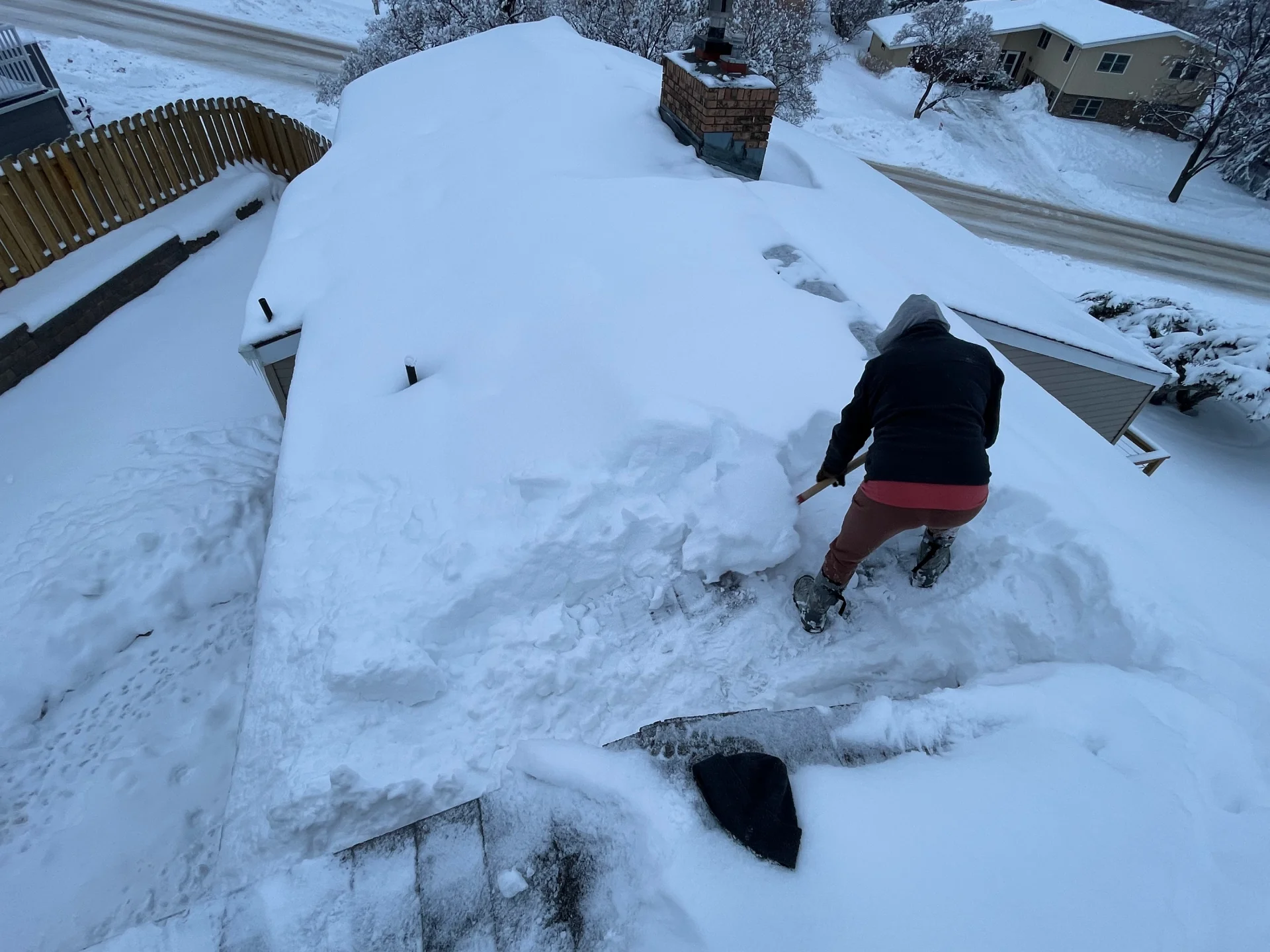 MO roof snow removal