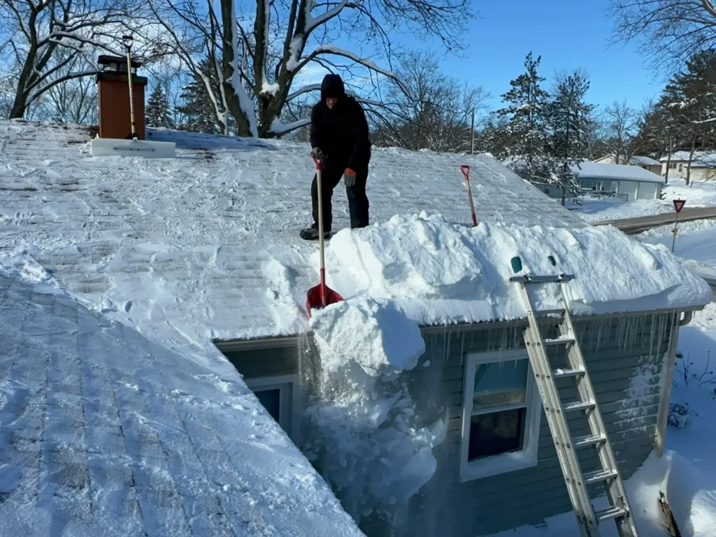 ND roof snow removal service